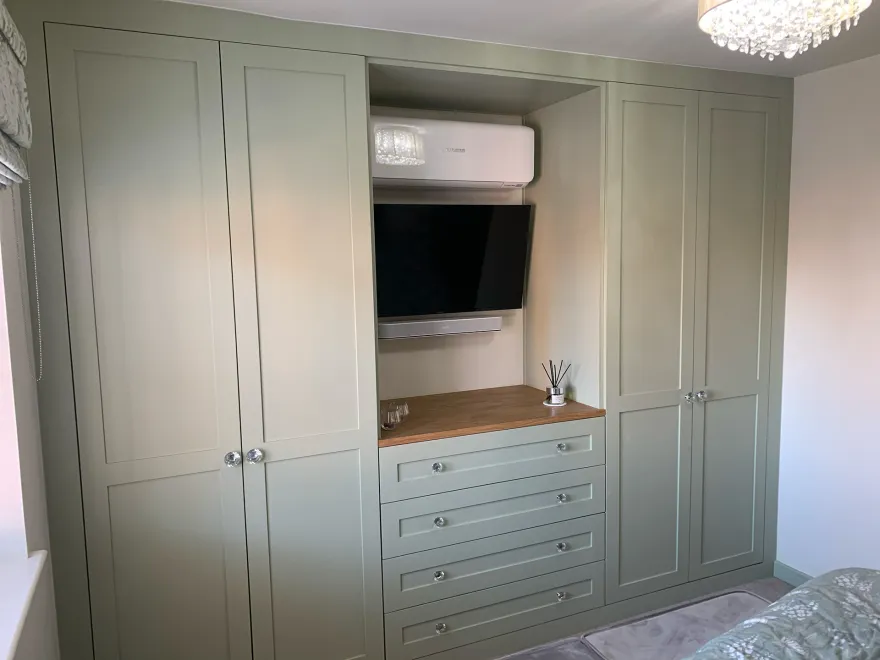 wardrobe