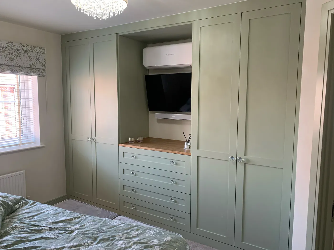wardrobe